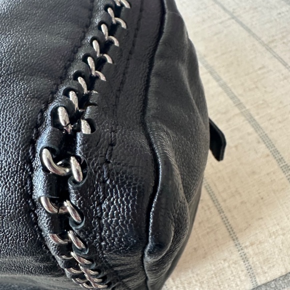 Chanel Luxe Ligne Bowler - Picture 13 of 16